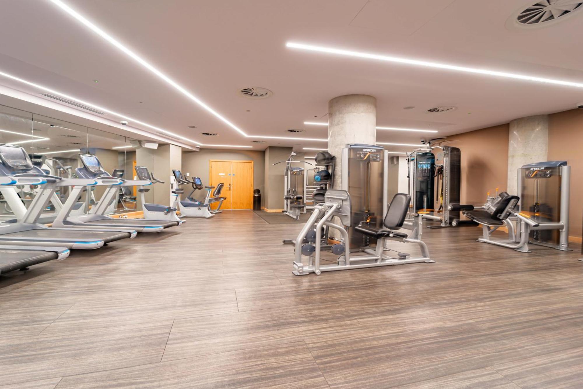Stylish And Comfortable Canary Wharf Apartment Perfect For Long Stays 런던 외부 사진